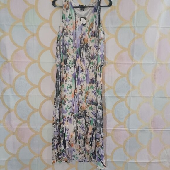 Robert Louis Dresses & Skirts - Robert Louis Ladies Casual Flowy Dress Size M Multicolor Floral Print NWT $55